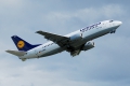 Boeing 737-330