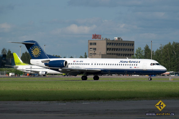 Fokker 100 (F-28-0100)