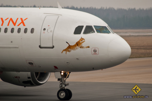 Airbus A320-211