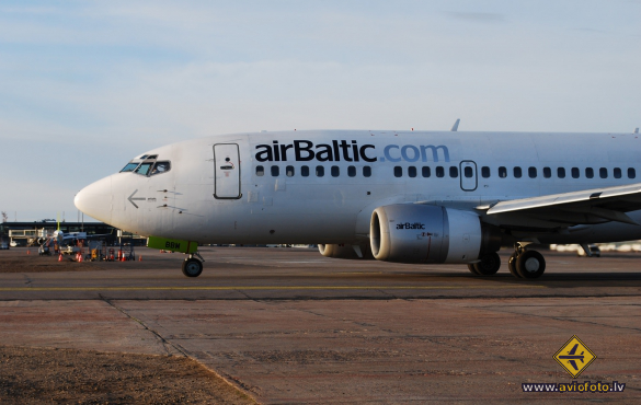 Boeing 737-522
