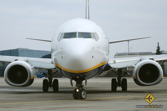 Boeing 737-8AS