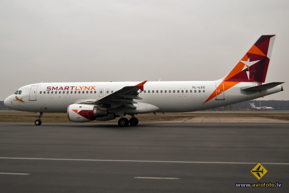 Airbus A320-211