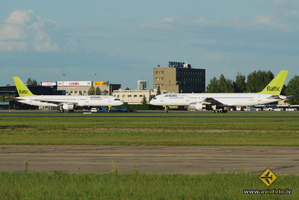Boeing 757-256