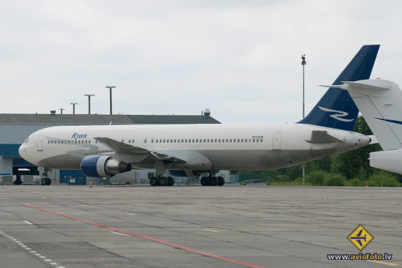 Boeing 767-332
