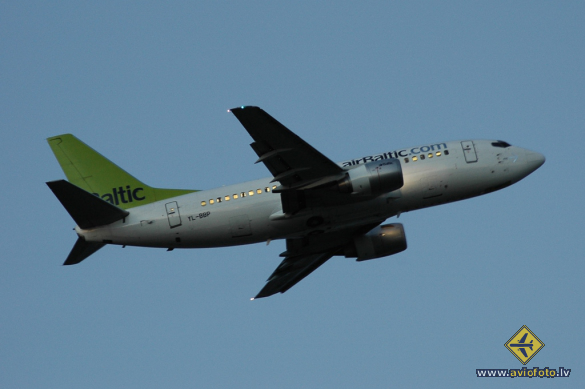 Boeing 737-522