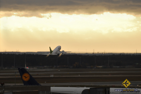 Boeing 737-53S