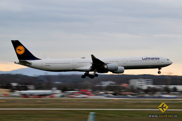 Airbus A340-642