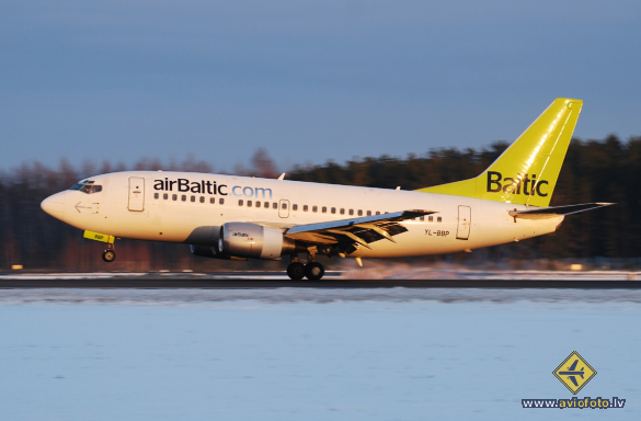 Boeing 737-522