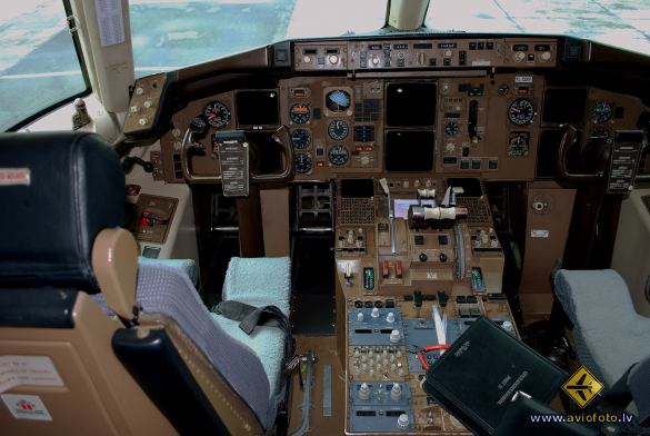 Boeing 757-256