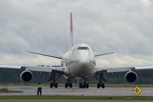 Boeing 747-446