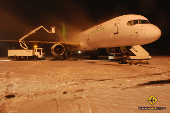 Boeing 757-256