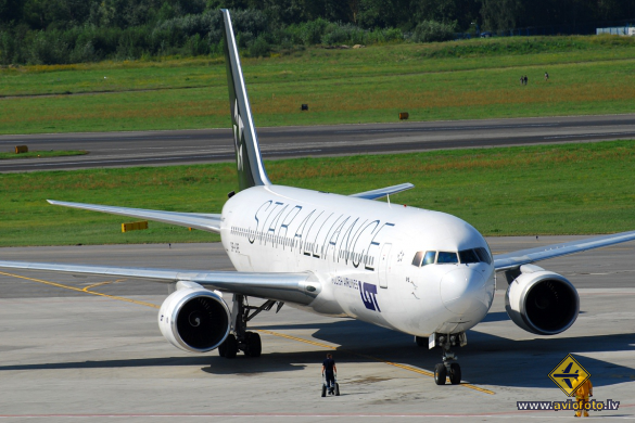 Boeing 767-341/ER