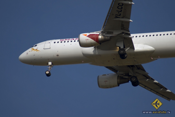 Airbus A320-211