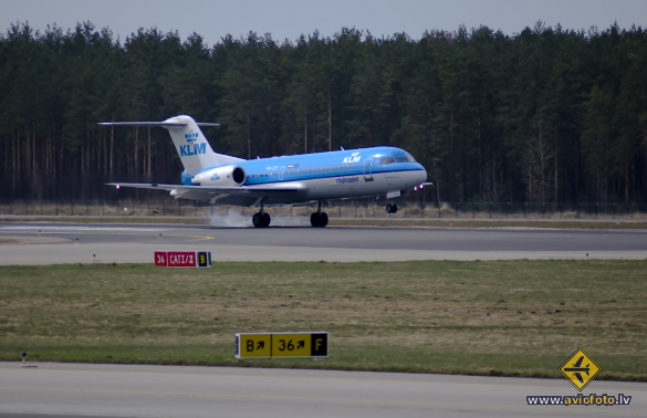Fokker 70 (F-28-0070)