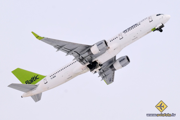 Boeing 757-256