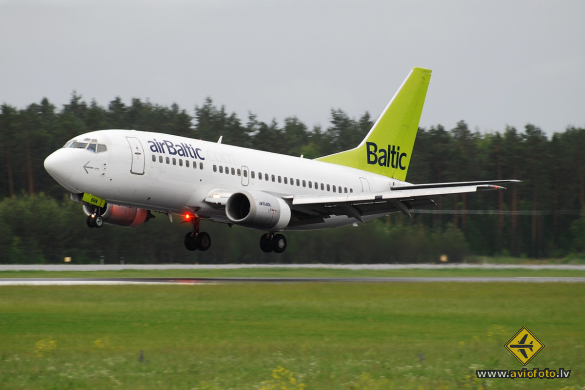 Boeing 737-522