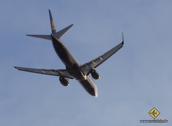 Boeing 737-8AS