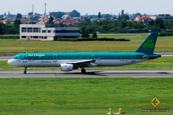 Airbus A321-211
