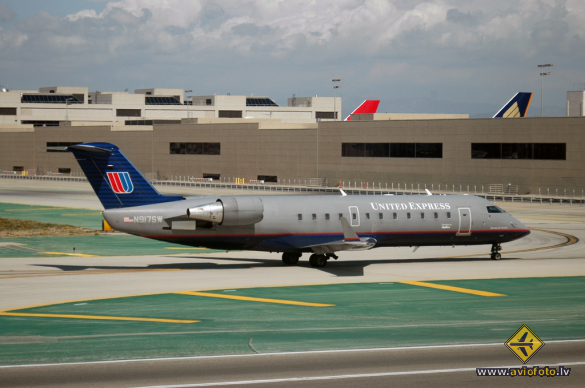 Bombardier CRJ-200ER (CL-600-2B19)