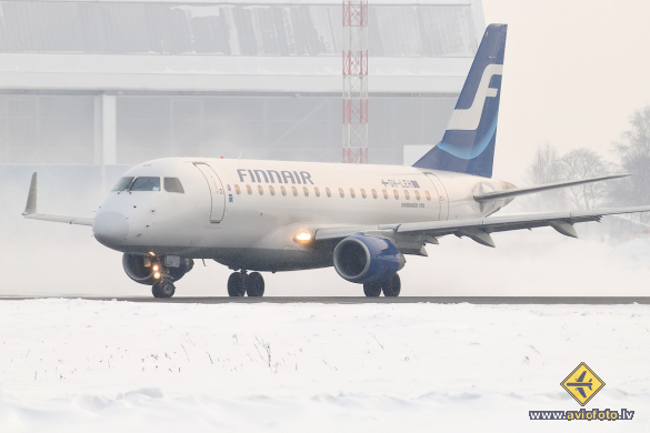 Embraer 170STD (ERJ-170-100STD)