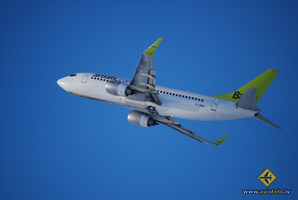 Boeing 737-36Q