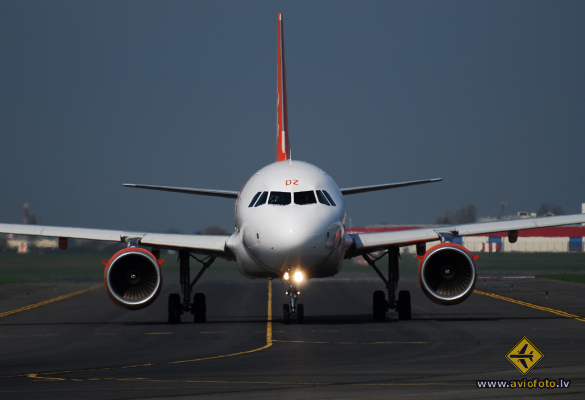 Airbus A319-111