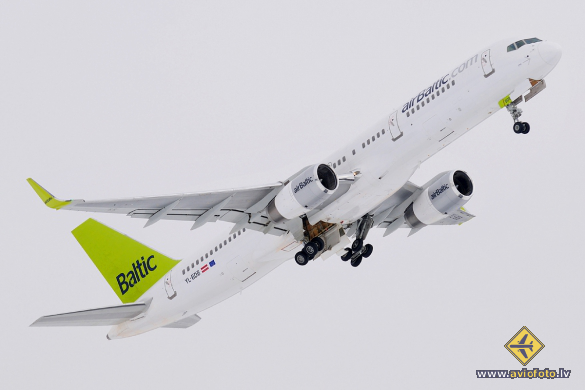 Boeing 757-256