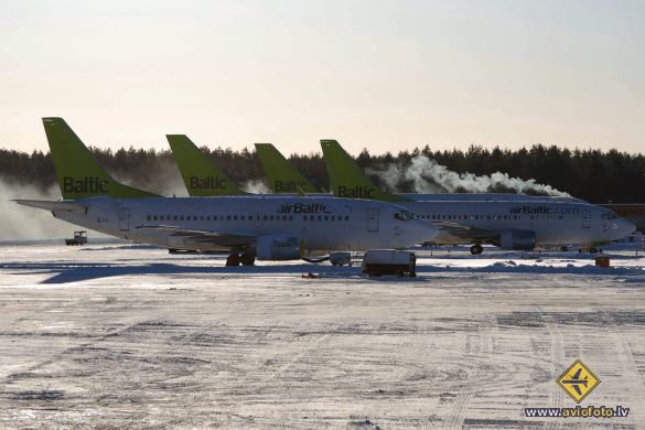 Boeing 737-500