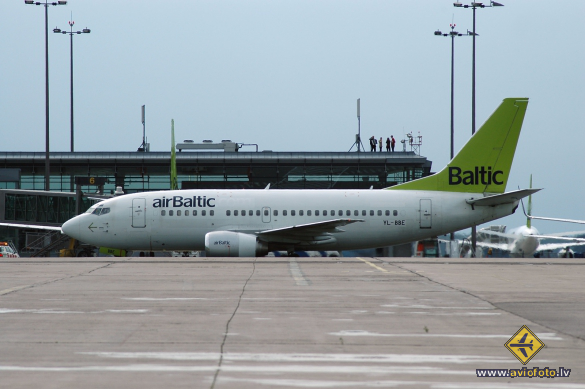 Boeing 737-53S