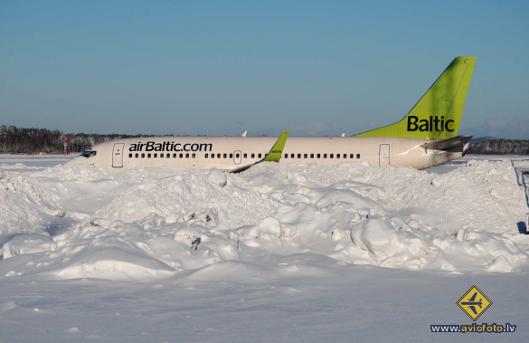 Boeing 737-33V