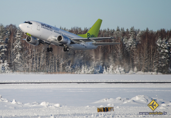 Boeing 737-522