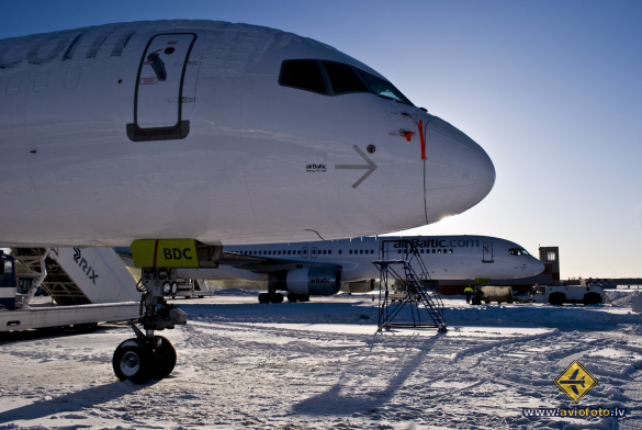 Boeing 757-256