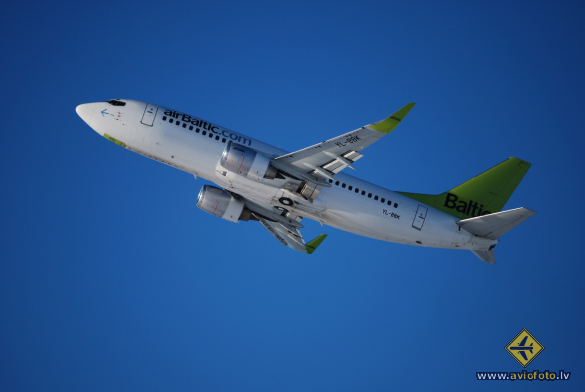 Boeing 737-33V