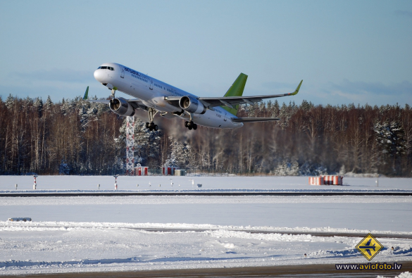 Boeing 757-256