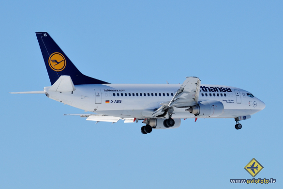 Boeing 737-530