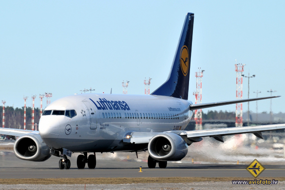 Boeing 737-530