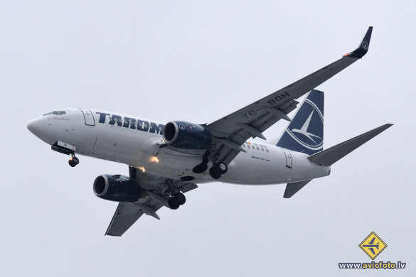 Boeing 737-78J