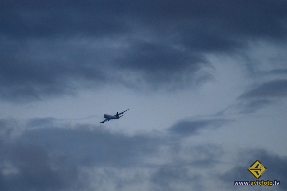 Boeing 747-446