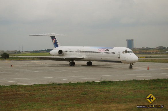 McDonnell Douglas MD-82 (DC-9-82)