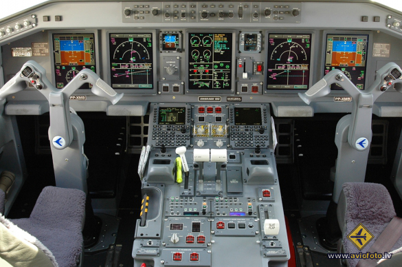 Embraer 190LR (ERJ-190-100LR)
