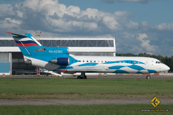 Yakovlev Yak-42D