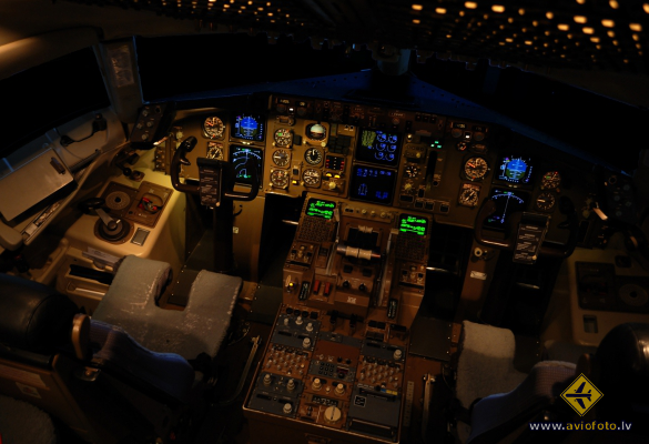 Boeing 757-256