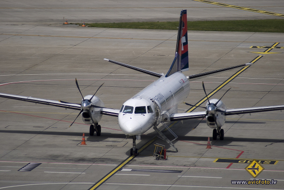 Saab 2000