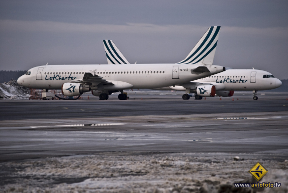 Airbus A320-211
