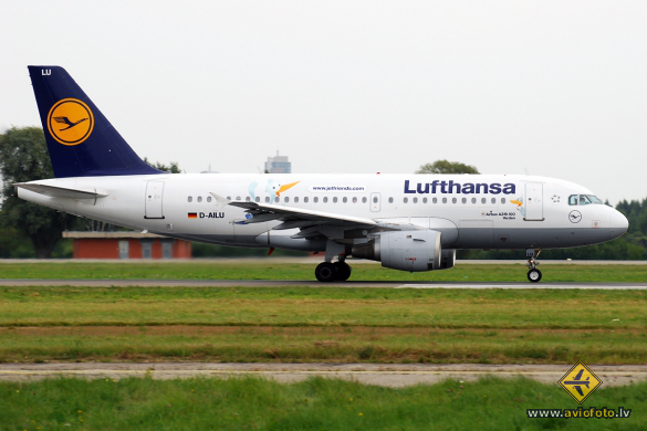 Airbus A319-114