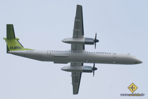 Bombardier DHC-8-402 Q400