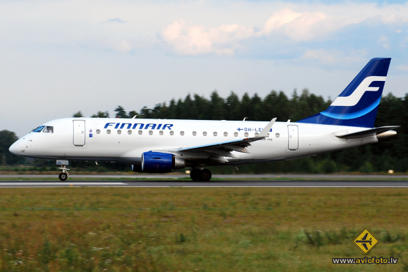 Embraer 170STD (ERJ-170-100STD)