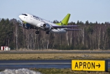 Boeing 737-548