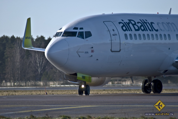 Boeing 737-33A