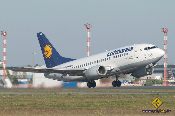 Boeing 737-530